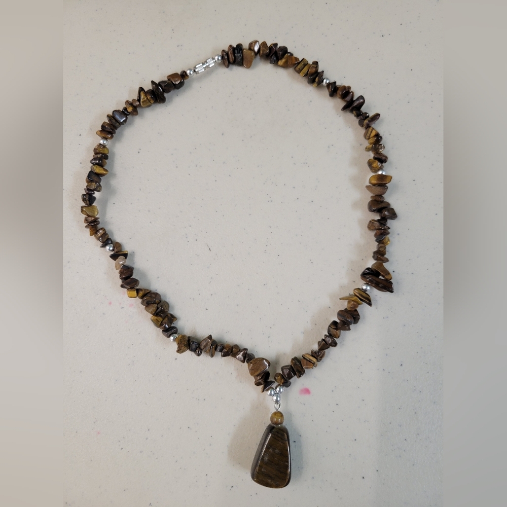 Single Strand Brown Stone with Pendant Necklace